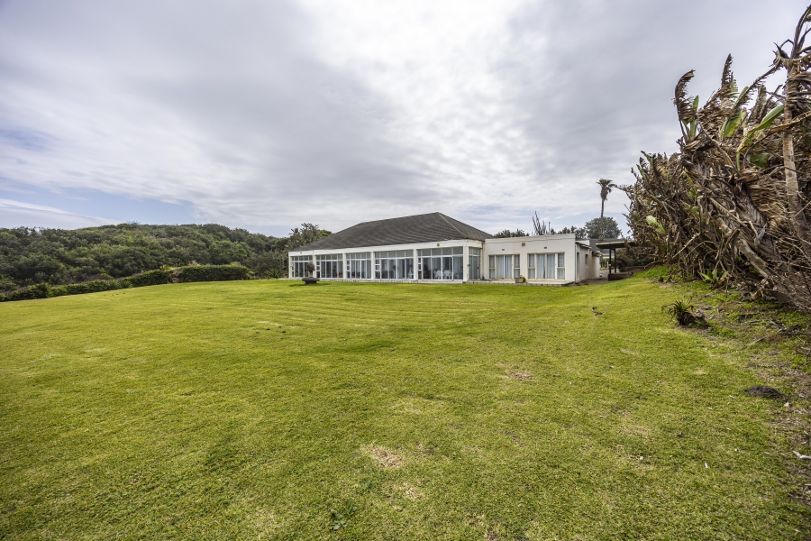 5 Bedroom Property for Sale in Gonubie Eastern Cape